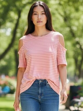 Jones New York signature cold shoulder top